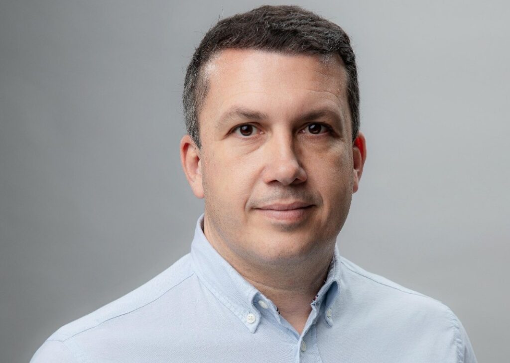 Camilo Martins denuncia o descaso com o Morro dos Cavalos e cobra ações imediatas para a construção do túnel, diante dos riscos à vida, à mobilidade e à economia de Santa Catarina. Foto: Arquivo Pessoal