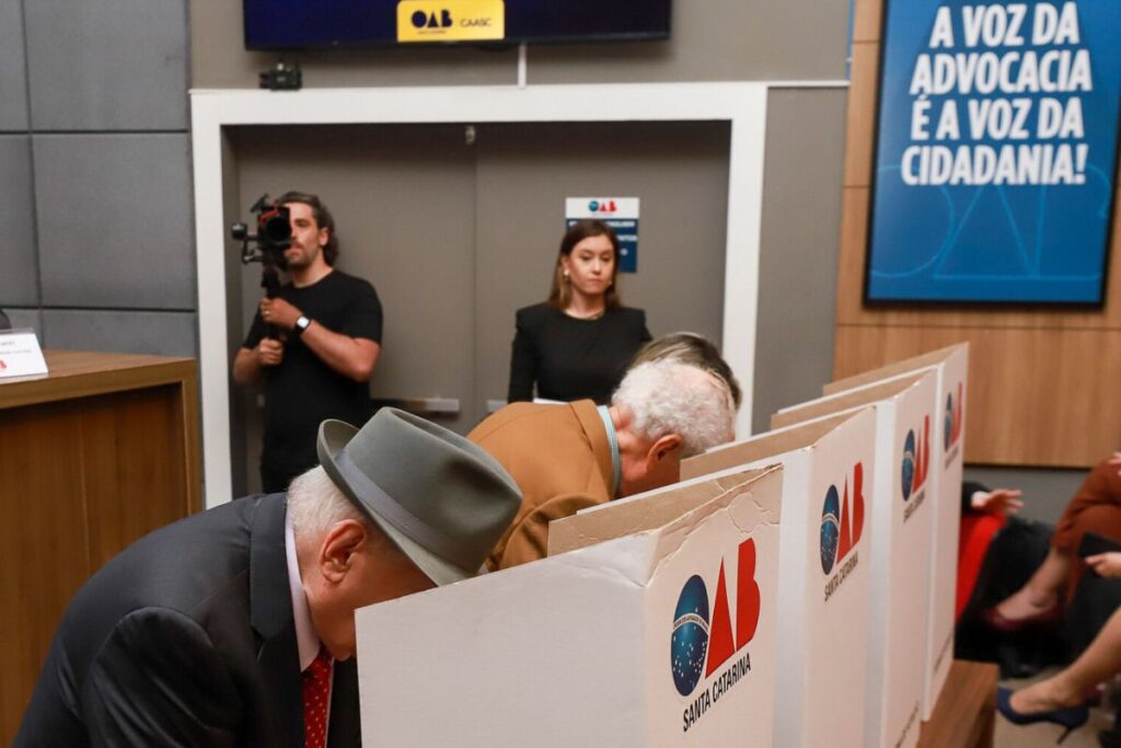 Conselho da OAB-SC oficializa os 12 candidatos que vão disputar a vaga de desembargador do TJ-SC no quinto constitucional